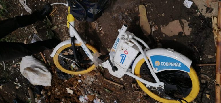 OMNi afirma que el 80% de sus bicis han sido vandalizadas al menos una vez