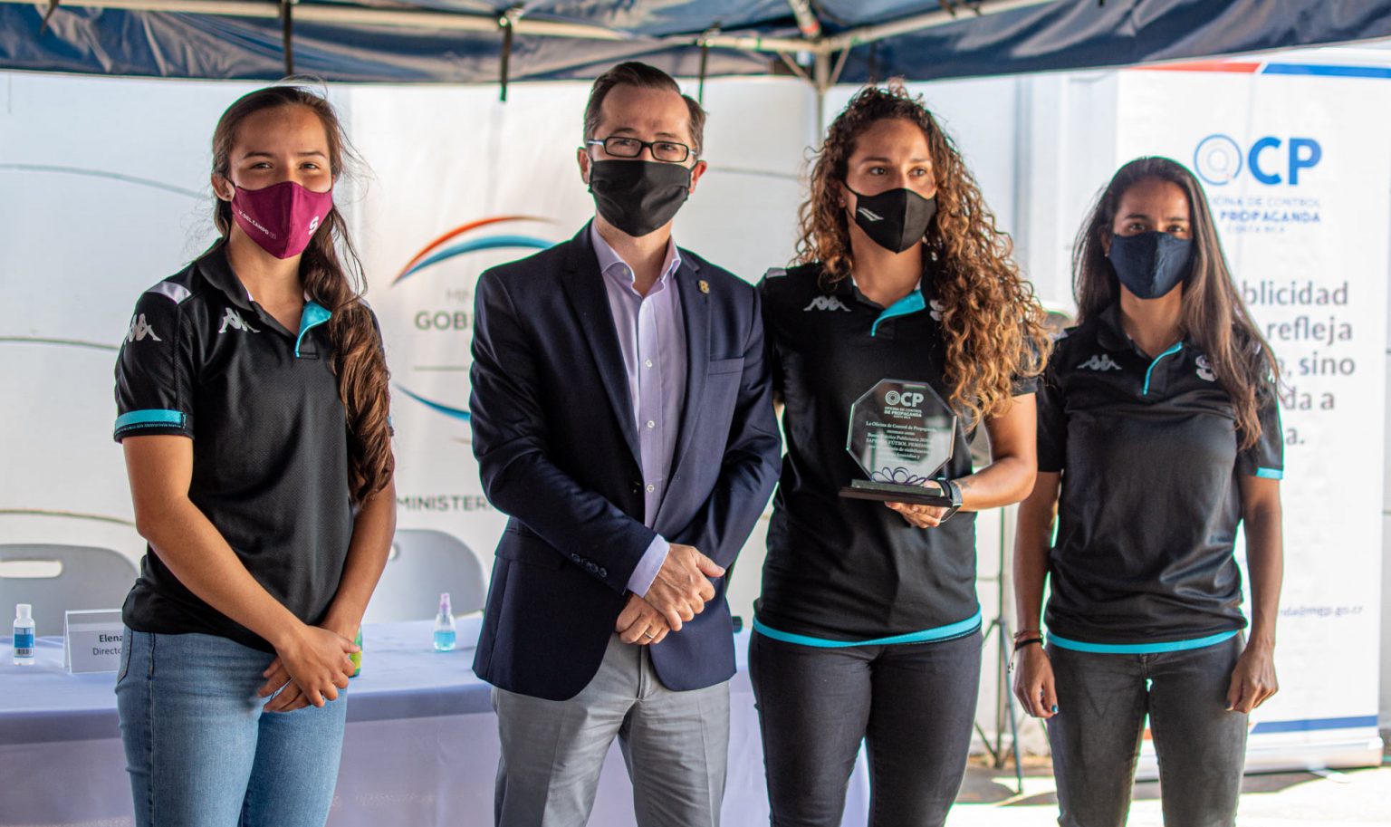Imagen principal del artículo: Saprissa recibió premio publicitario por promover la inclusión y equidad de género