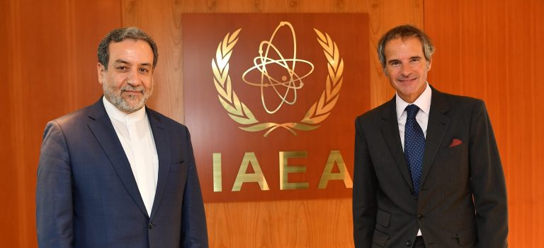 Irán anuncia enriquecimiento de uranio al 60% 