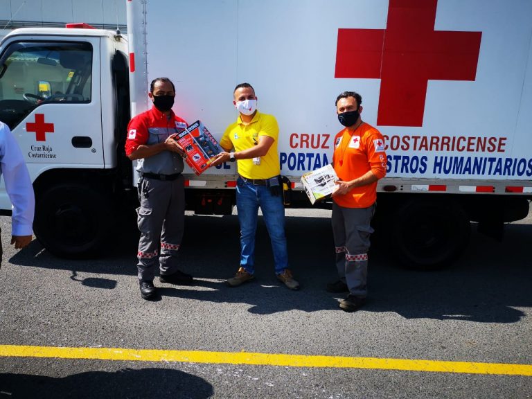 EPA dona 5.000 caretas protectora a la Cruz Roja