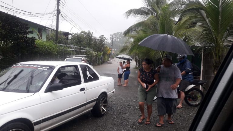 CNE declara alerta amarilla por lluvias: se han atendido más de 50 eventos ocasionados por aguaceros