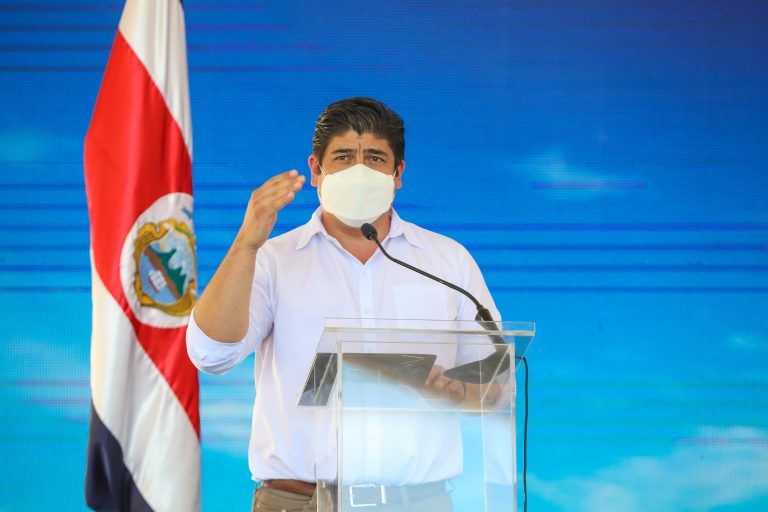 Alvarado: "El Gobierno no respalda el proyecto de legalización de cannabis, no fue promesa de campaña"