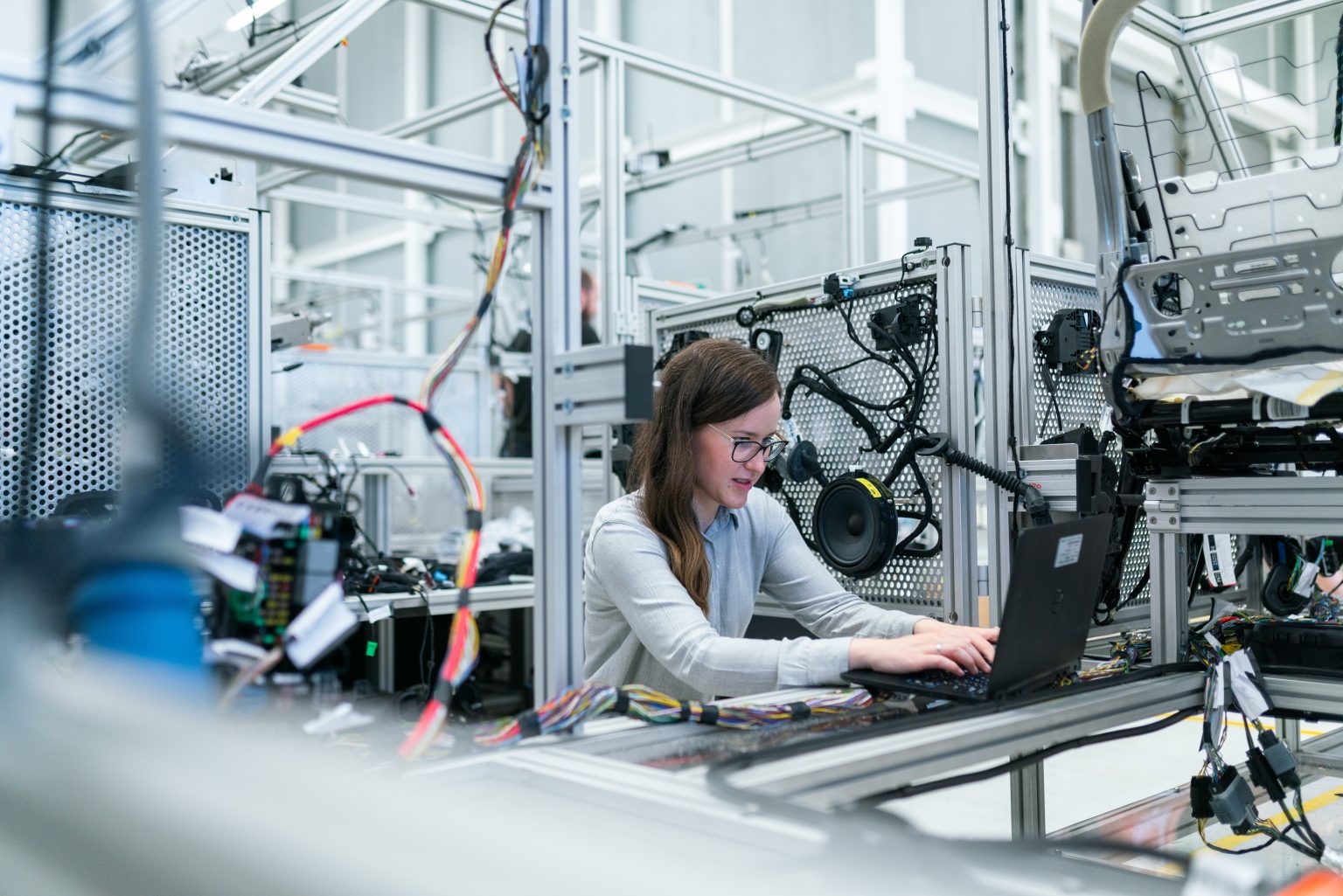 Imagen principal del artículo: La tecnología: una puerta de grandes oportunidades y de muchas desventajas
