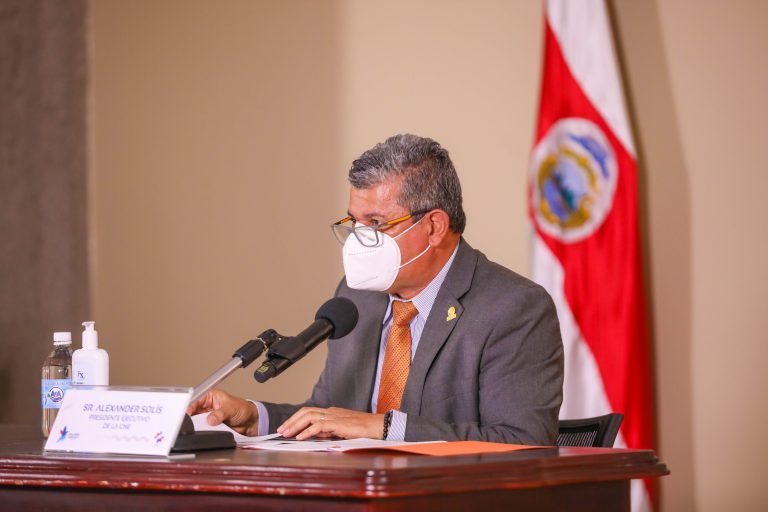 CNE aprueba plan para referir pacientes no-COVID a hospitales privados
