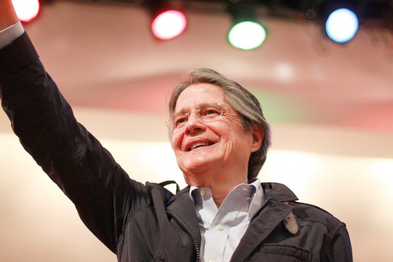 Lasso asume presidencia en Ecuador y promete democracia tras 14 años de correísmo