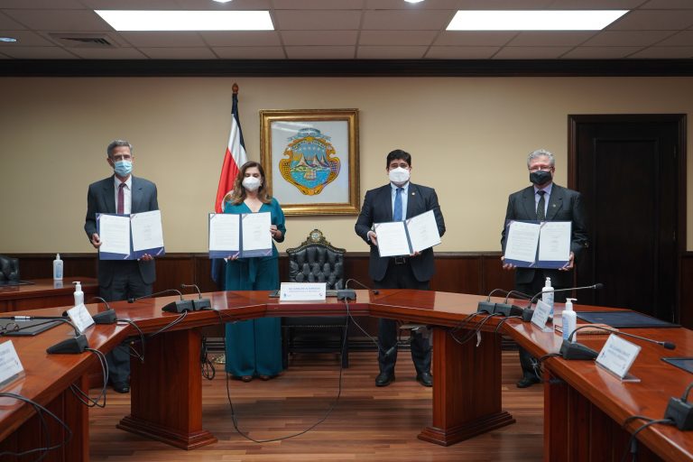 Breves y puntuales: recuento de diveras informaciones de interés