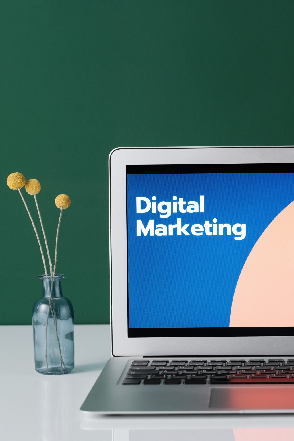 Imagen principal del artículo: El dilema ético de la comunicación y el marketing en redes sociales