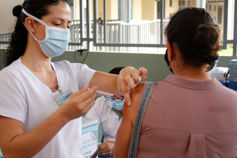 Cantones de San Isidro y Mora habilitan centros para acelerar procesos de vacunación
