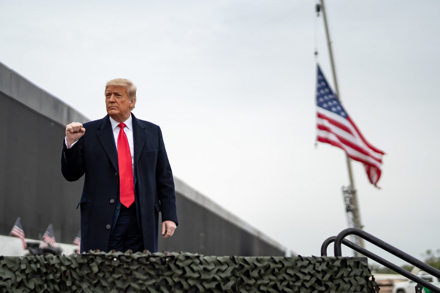 Imagen principal del artículo: Trump intentó involucrar a los más altos funcionarios de Justicia en la trama del fraude