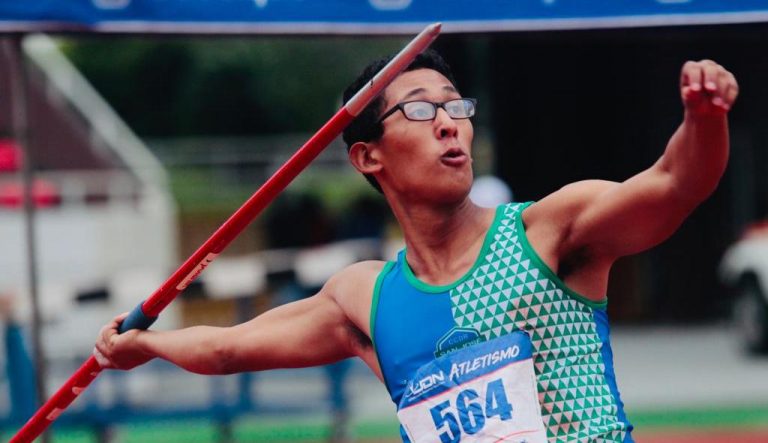 Iván Sibaja rompió récord nacional impuesto hace ocho años en lanzamiento de jabalina