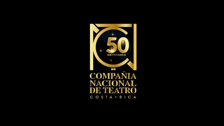 Con el corazón hecho de teatro: 50 años de historias