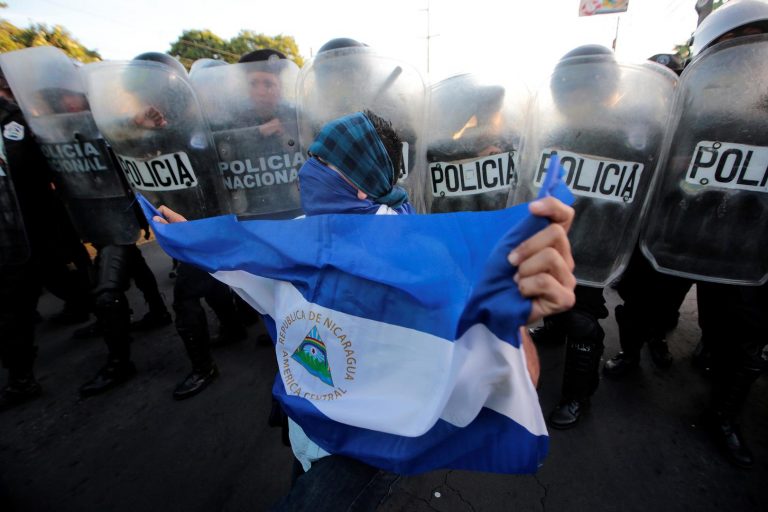 Nicaragua y Rusia barren con opositores