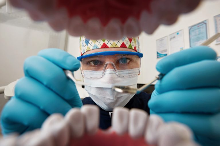 La hipnosis dental, una ayuda diaria en el tratamiento odontológico