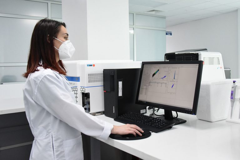 UCR realizará prueba que identifica si el VPH provocará cáncer de cérvix en mujeres portadoras