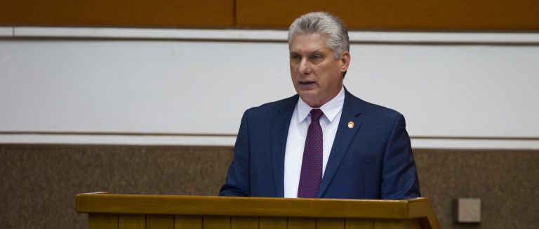 Díaz-Canel acusa a EE.UU de querer desestabilizar Cuba
