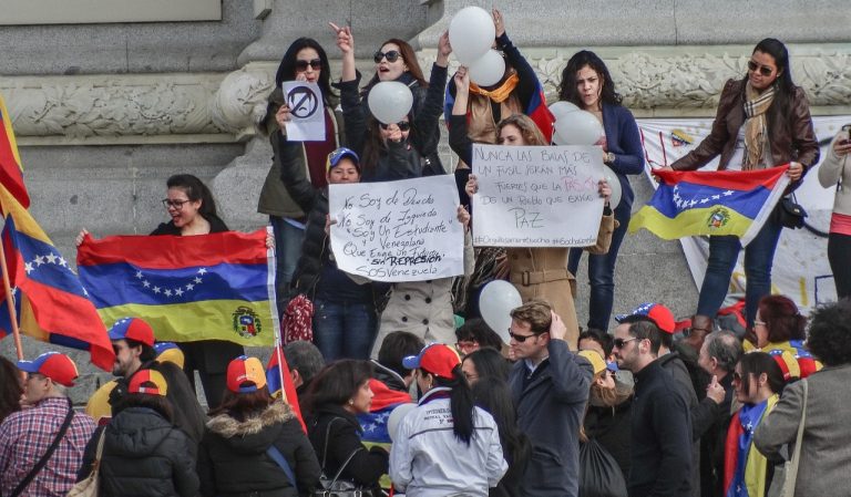What birds have told Maduro, the echoes of Chavist magical words