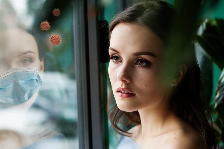 Distanciamiento social y el uso excesivo de dispositivos tecnológicos; así afectan y repercuten en el desarrollo emocional y social de los adolescentes