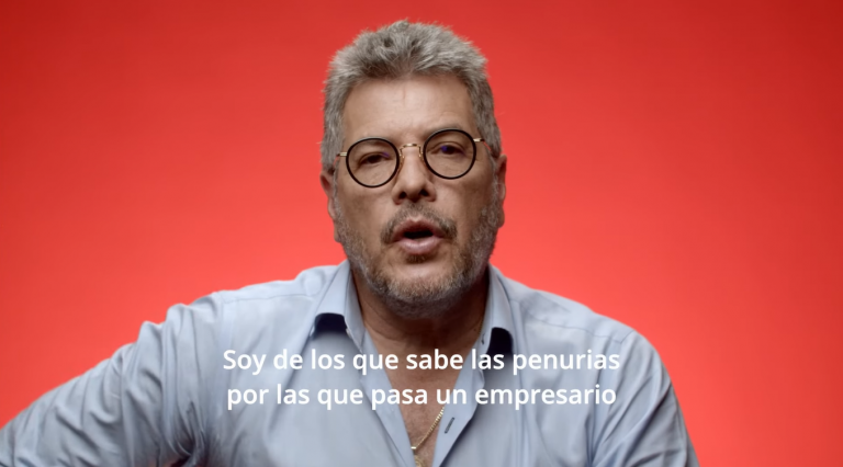 Carlos Valenciano renuncia a la candidatura presidencial del Movimiento Libertario