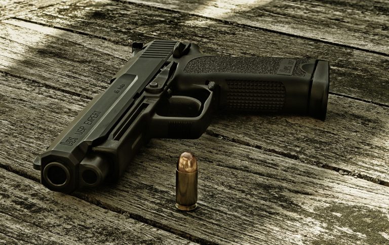 México demanda a fabricantes de armas estadounidenses