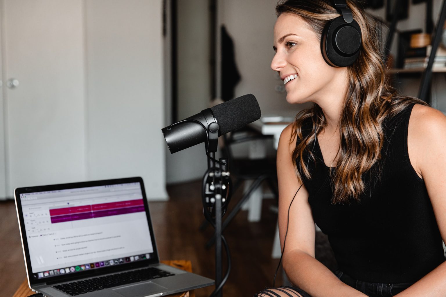 Imagen principal del artículo: Los podcasts y su impacto en las valiosas estrategias de marketing