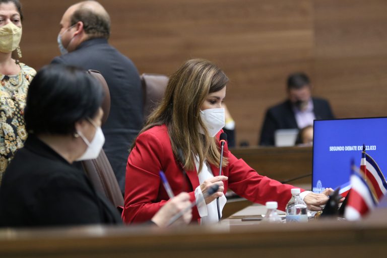 Reforman reglamento de ausencias de diputados: deberán justificar, con pruebas, cada permiso o ausencia