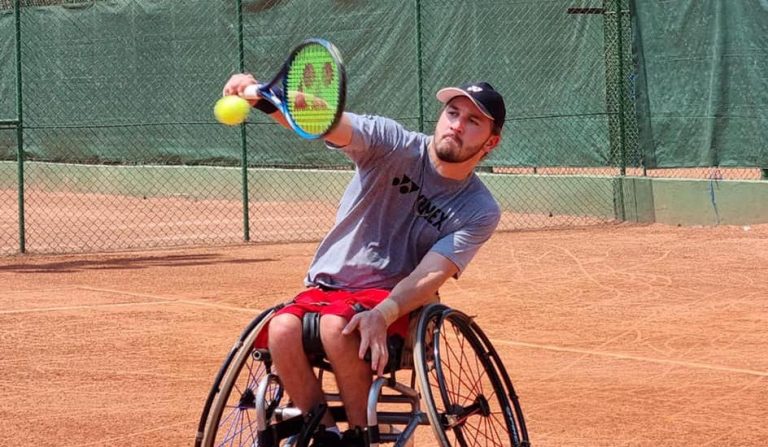 José Pablo Gil avanzó a la segunda ronda del "Wheelchair Brasil" en dobles e individuales