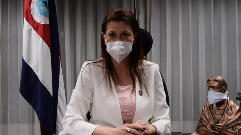 Ministra de Justicia afirma que jueza les prohibió "referirse a temas penitenciarios"