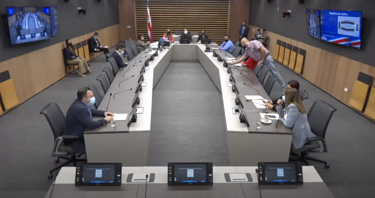 5 vs. 1: Comisión legislativa rechaza y archiva ley sobre muerte digna y eutanasia