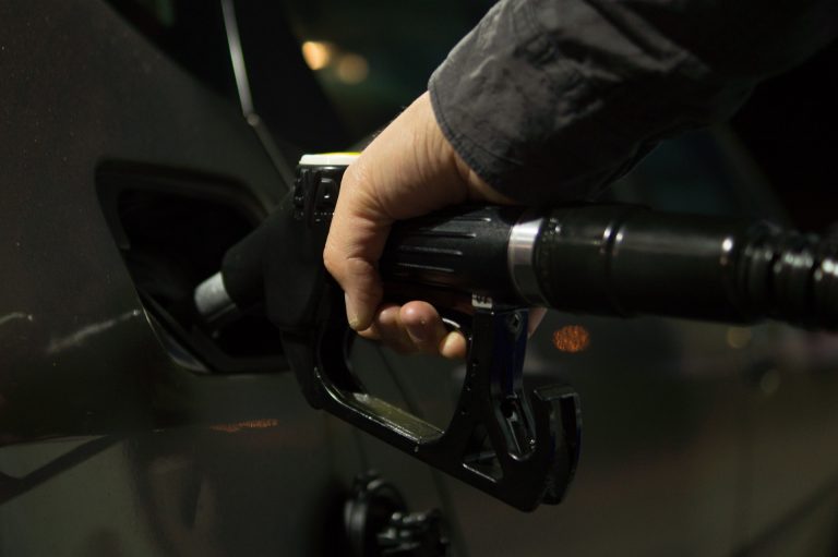 Costa Rica: ¿Con los precios más bajos en los combustibles de Centroamérica?