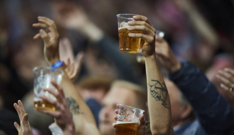 Aprueban en primer debate el patrocinio y la publicidad de bebidas alcohólicas en el deporte