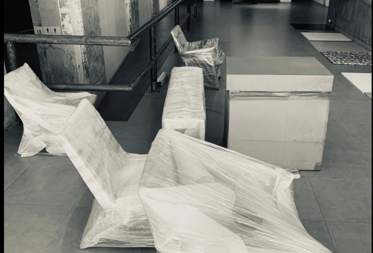MADC regresa con exposiciones privadas de arte latinoamericano y de diseño mobiliario