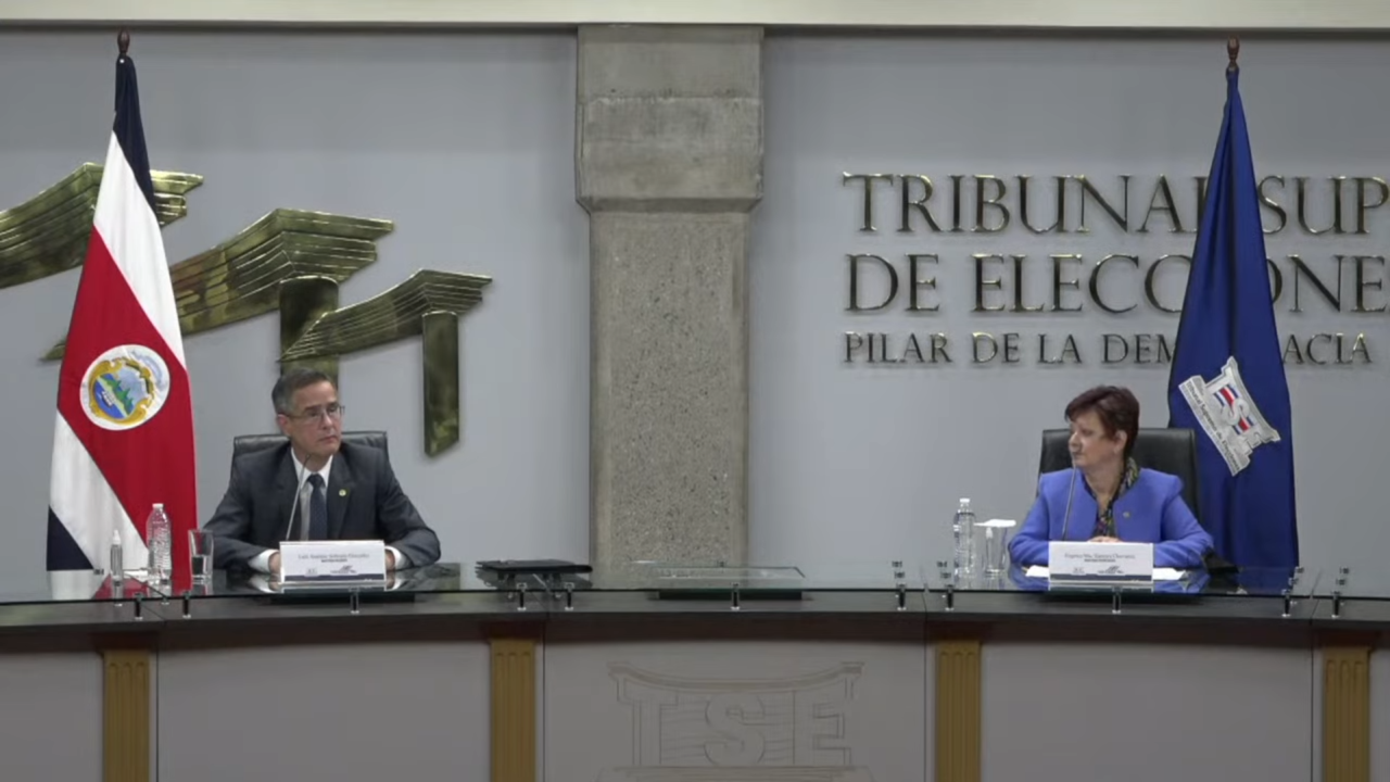 Imagen principal del artículo: Sobrado renuncia al Tribunal Supremo de Elecciones