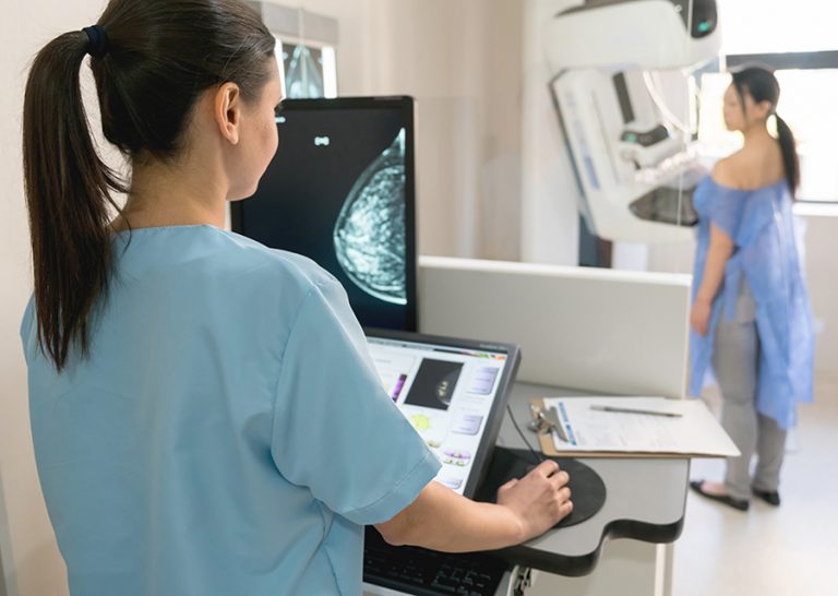 Hospital Metropolitano y MediSmart donarán 80 mamografías a mujeres en condición de vulnerabilidad