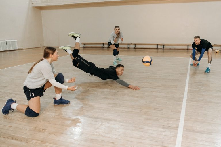Pertenecer a un club de voleibol te beneficia y disciplina para tu futuro laboral