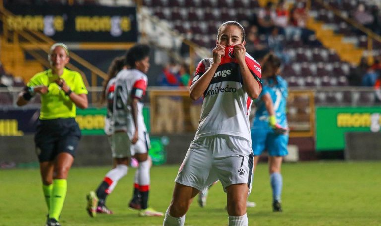 Liga Deportiva Alajuelense se corona súper campeón del fútbol femenino de Costa Rica