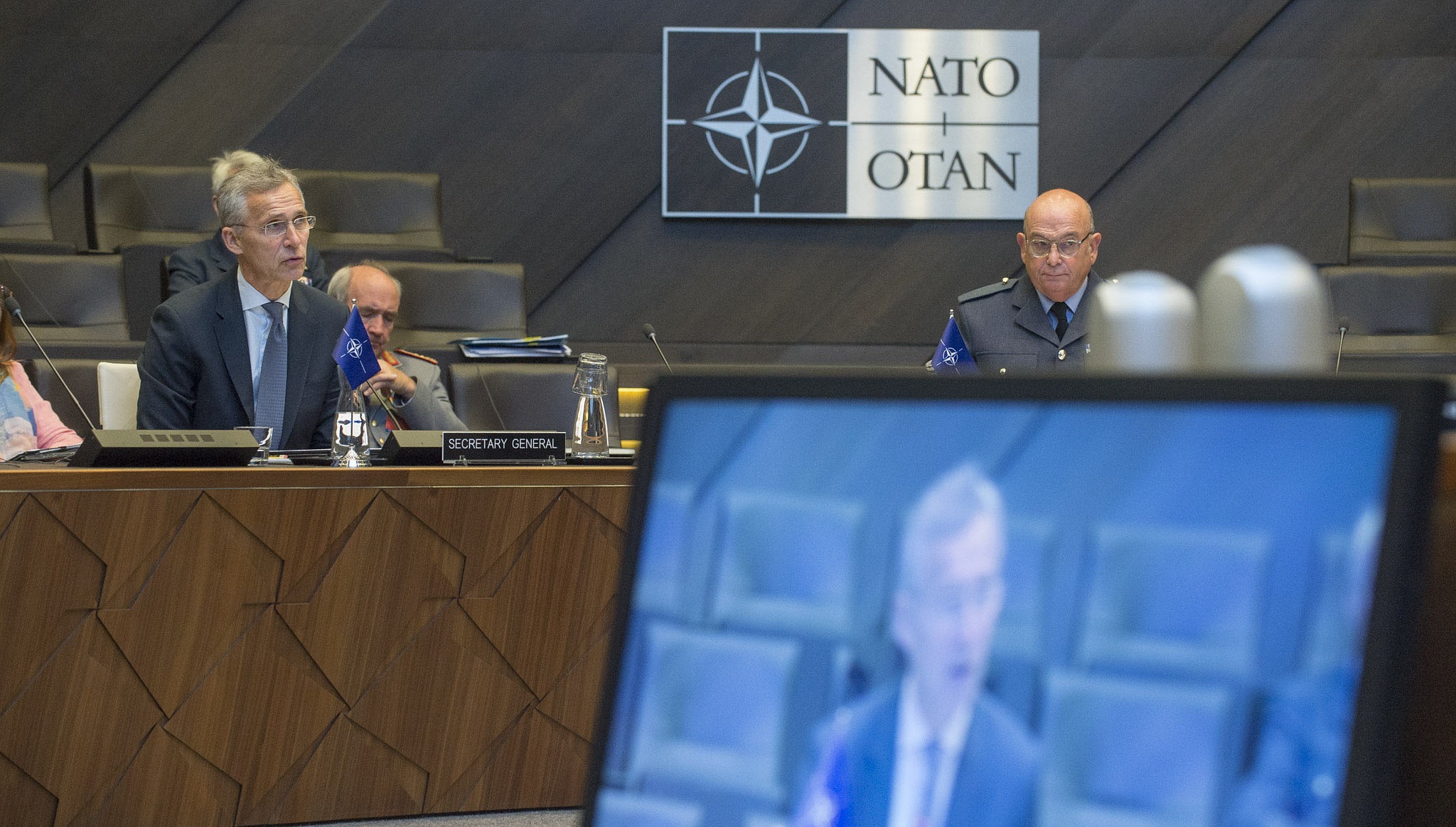 Imagen principal del artículo: OTAN advierte a Rusia de desescalar tensiones con Ucrania