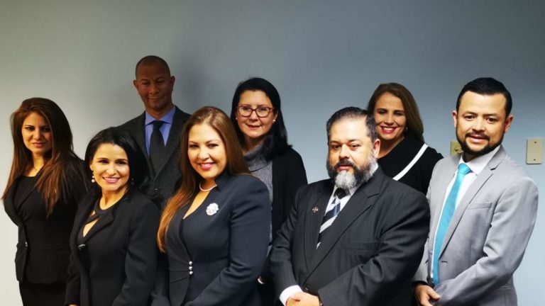 ACOJUD denuncia intromisión del presidente en la independencia judicial