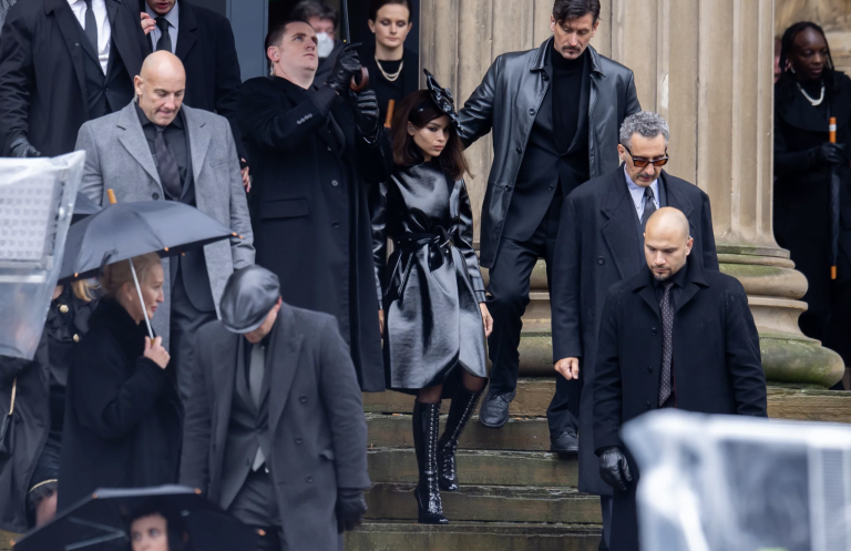 Zoë Kravitz: "Robert Pattinson es perfecto para Batman"