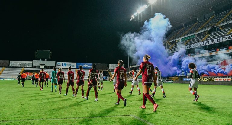 Oficial: final del fútbol femenino será el sábado 13 de noviembre a las 7 de la noche