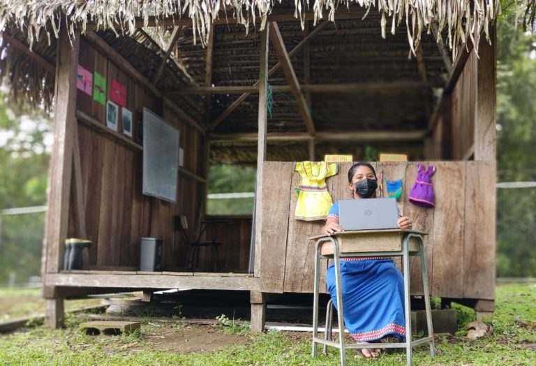 Fundación Omar Dengo ha llevado electricidad a 130 centros educativos de territorios indígenas