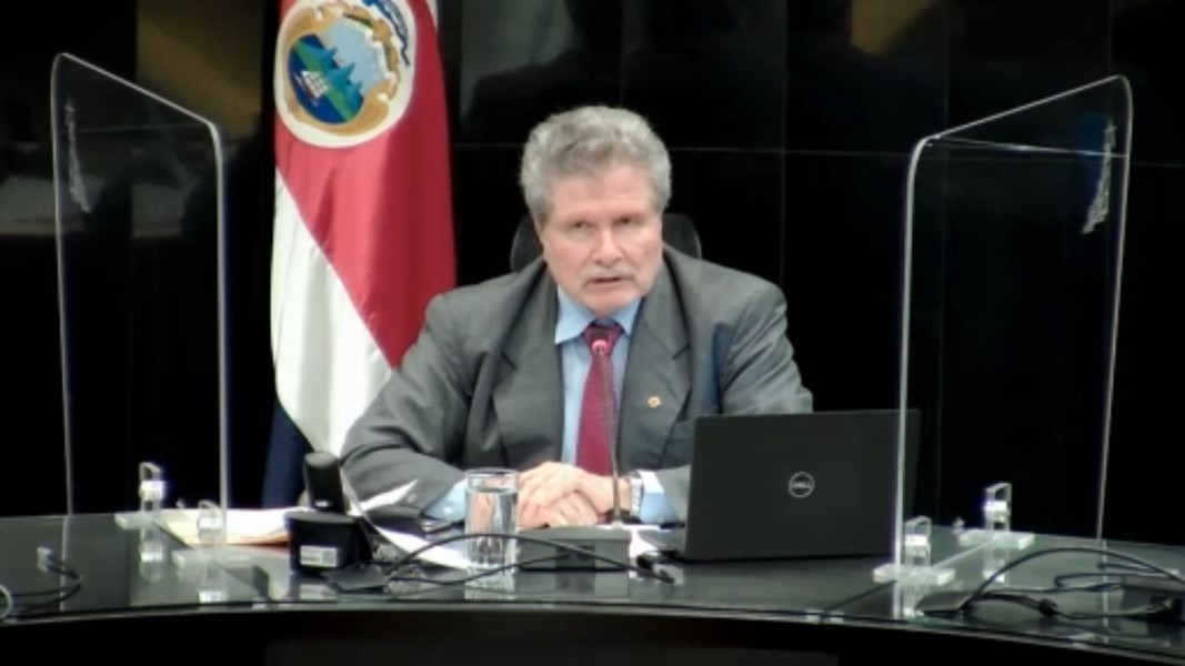 Imagen principal del artículo: Ley de Empleo Público enfrenta otra piedra en el camino