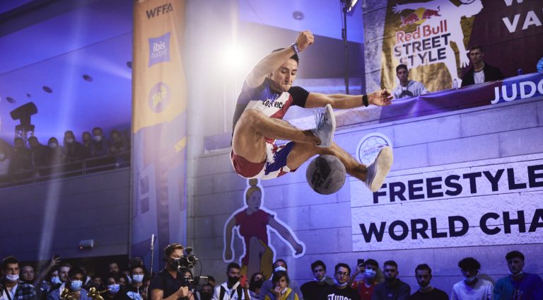 Jeffry Chacón quedó cuarto del mundo en la final internacional del Red Bull Streetstyle 2021