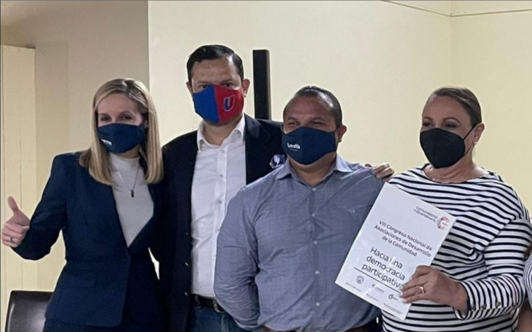 Expresidente del partido Nuestro Pueblo, con Piza de candidato, deserta al PUSC