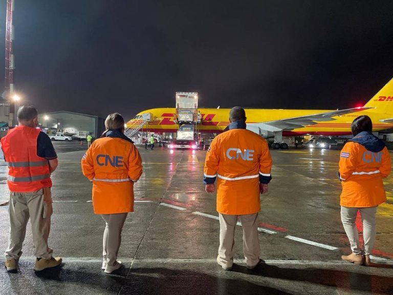 Llegaron 111.150 dosis de vacuna de Pfizer; empresa ya entregó 85% de las dosis contratadas