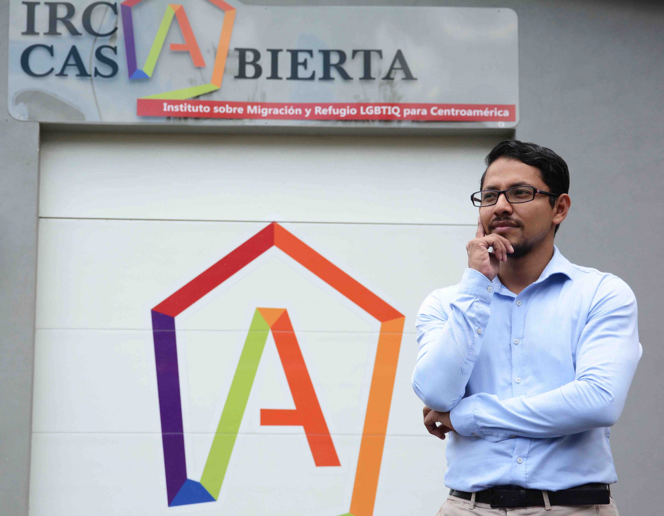 Imagen principal del artículo: Activista recibe premio Holbrooke por su labor a favor de la población migrante LGBTIQ+