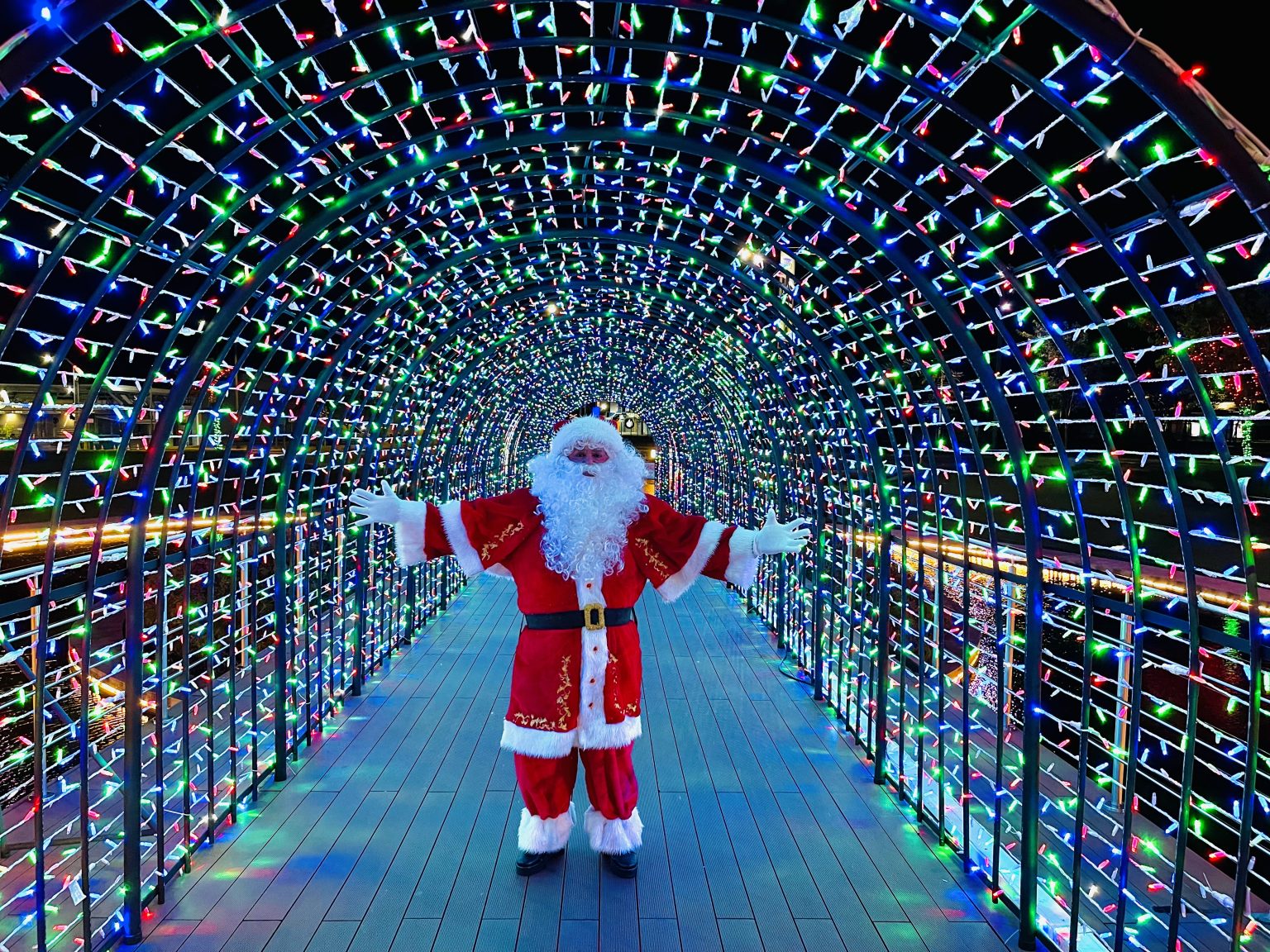 Imagen principal del artículo: Espectáculo navideño inaugura la Navidad en Oxígeno