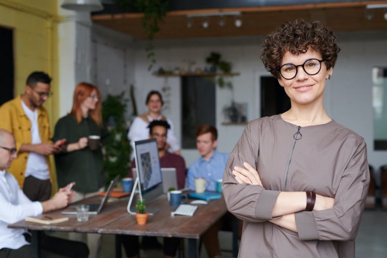 Clubes de Innovación: Pertenencia a uno como un medio de mejora para enfrentar retos en un contexto laboral de liderazgo y trabajo en equipo