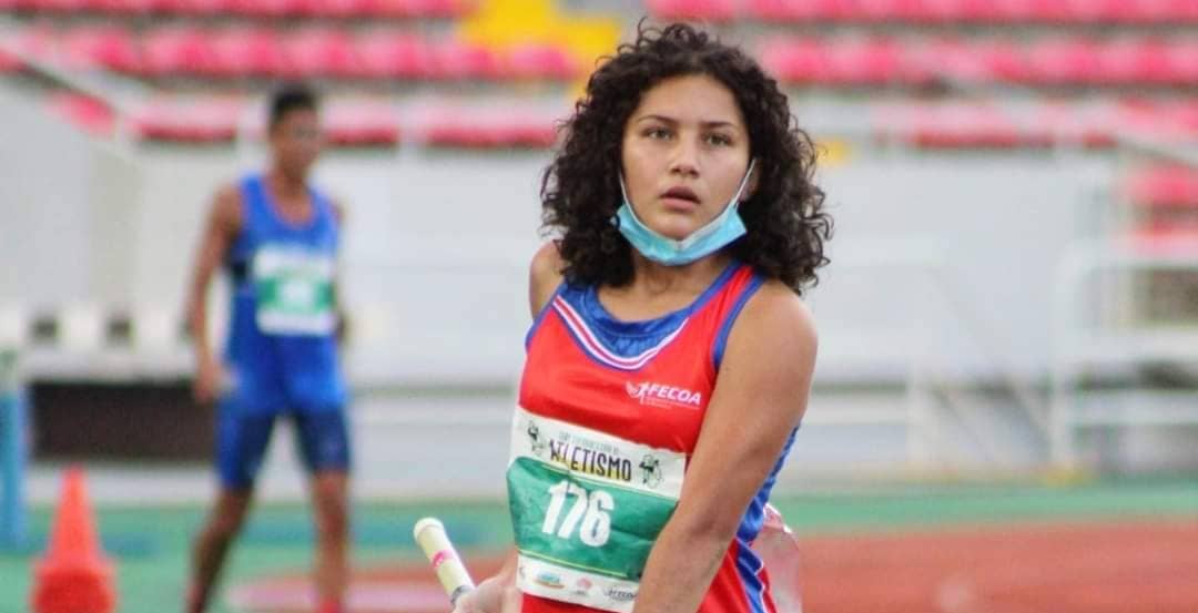 Imagen principal del artículo: ¡Vielka Arias batió récord nacional absoluto en la prueba de salto con pértiga!