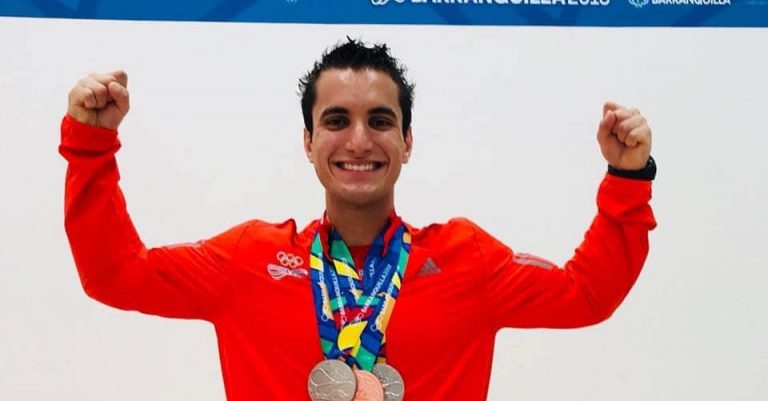 Andrés Acuña clasificó a los cuartos de final del Mundial de Ráquetbol 2021 en Guatemala