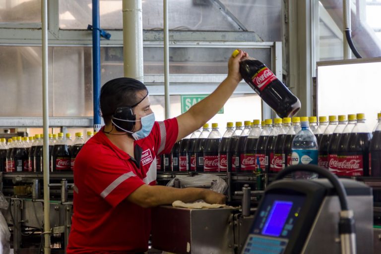 Coca-Cola FEMSA reconoce prácticas sostenibles por parte de sus proveedores de Costa Rica y Nicaragua